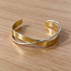 Royal Wave Cuff Bracelet